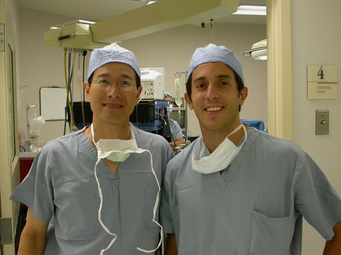 Dr. Pablo Casas y Dr. Dean Toriumi
